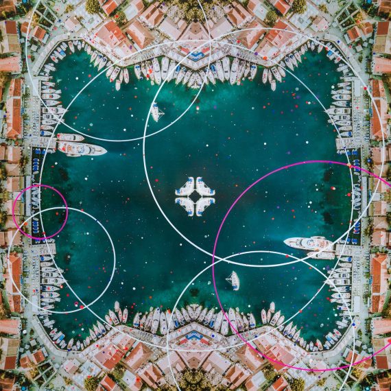 La-Riviera-Fine-Art-People-Metropolitan-Aura-Show